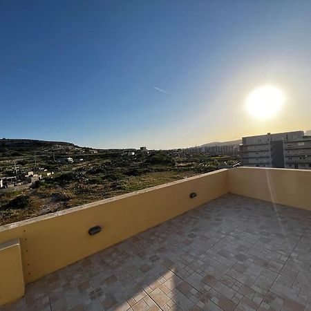 Conmal Penthouse In Mellieha Bay Apartment Exterior photo
